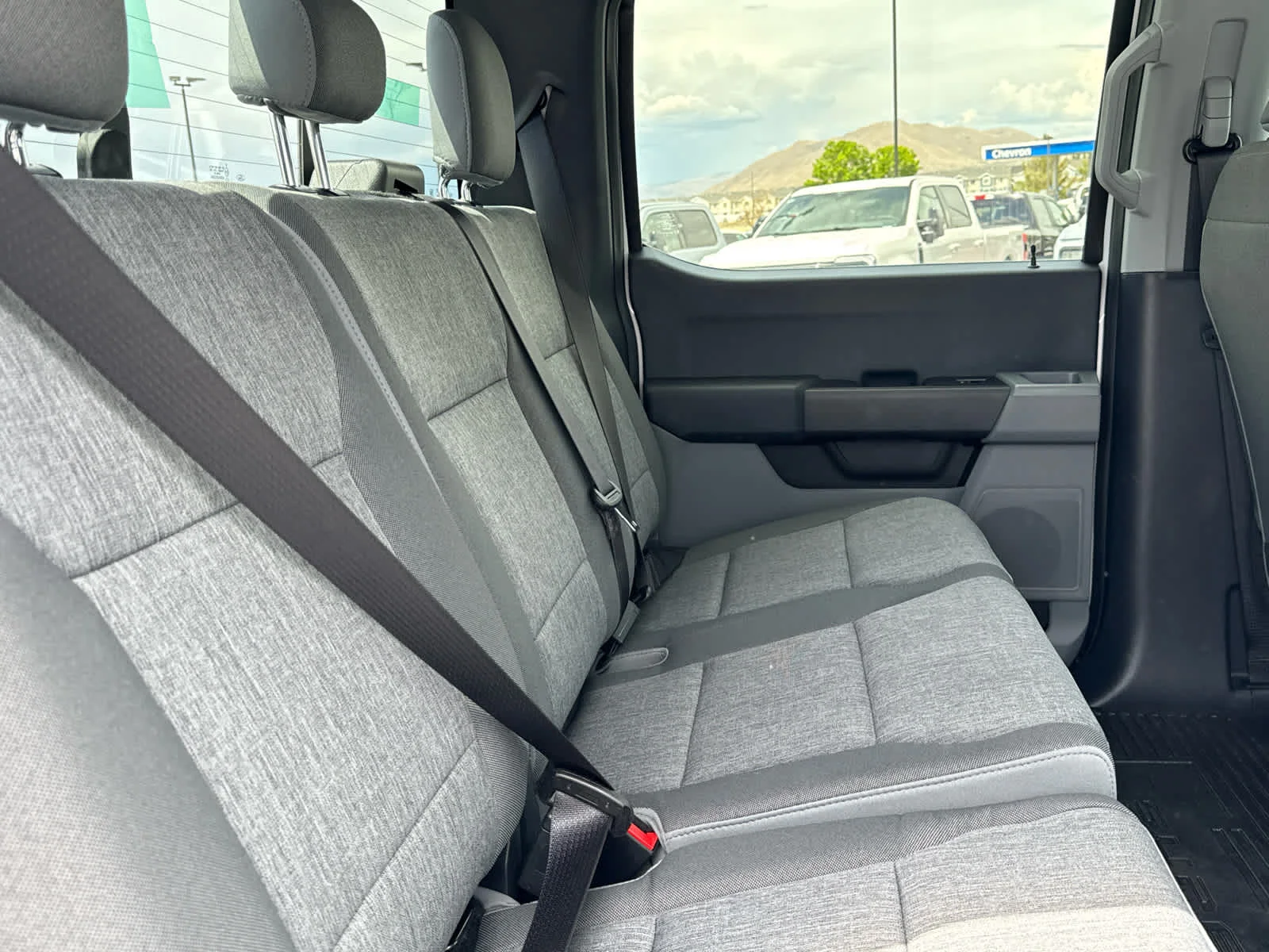 New 2026 Oxford White Ford F-550® XL image 16