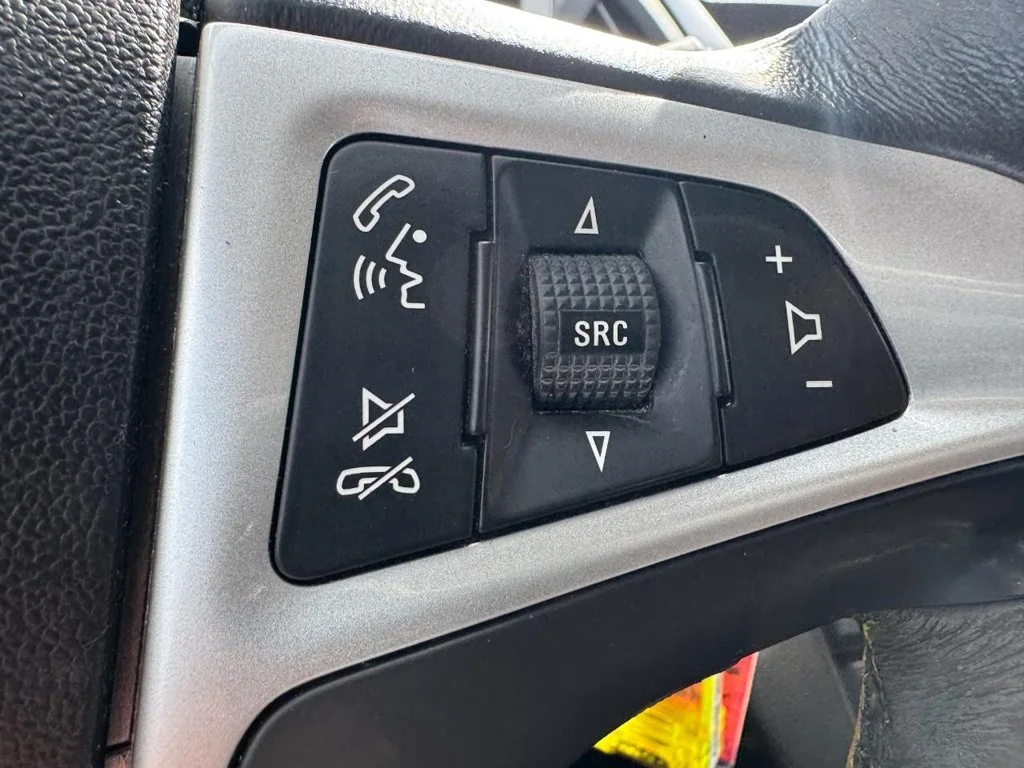 Used 2011 Silver Ice Metallic Chevrolet LT image 16