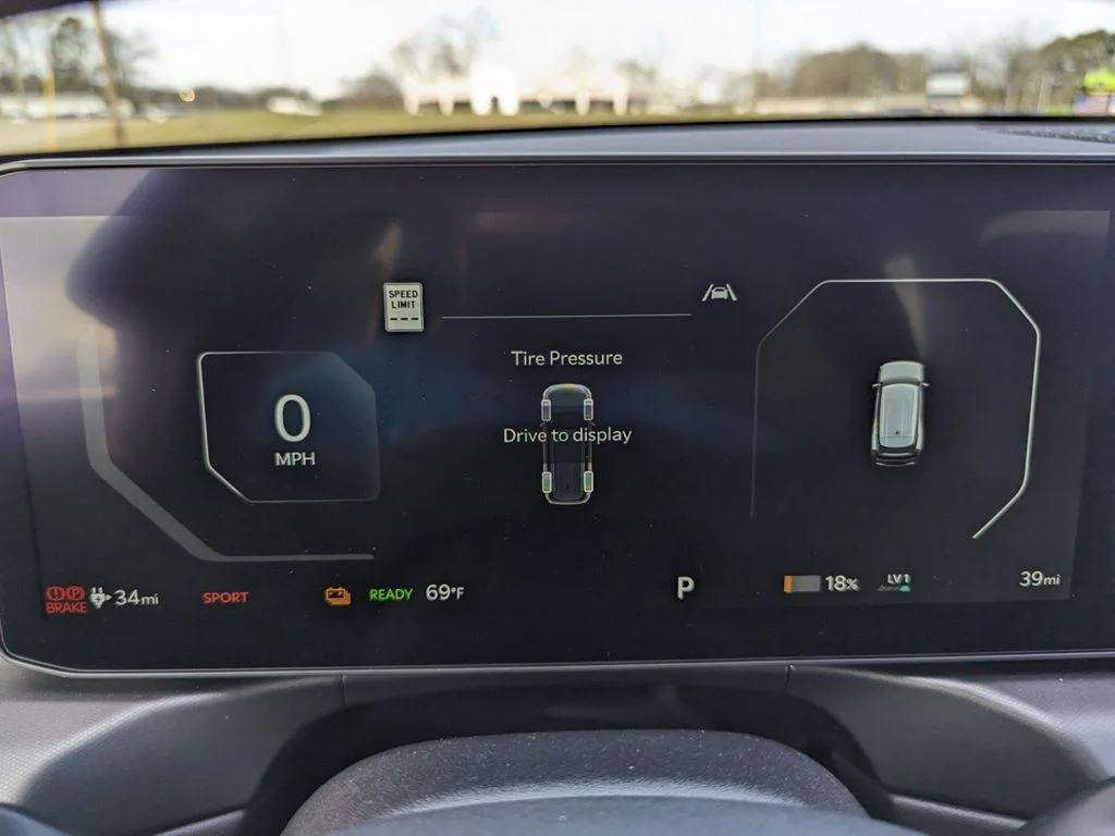 New 2024 Pebble Gray Kia Light RWD image 18