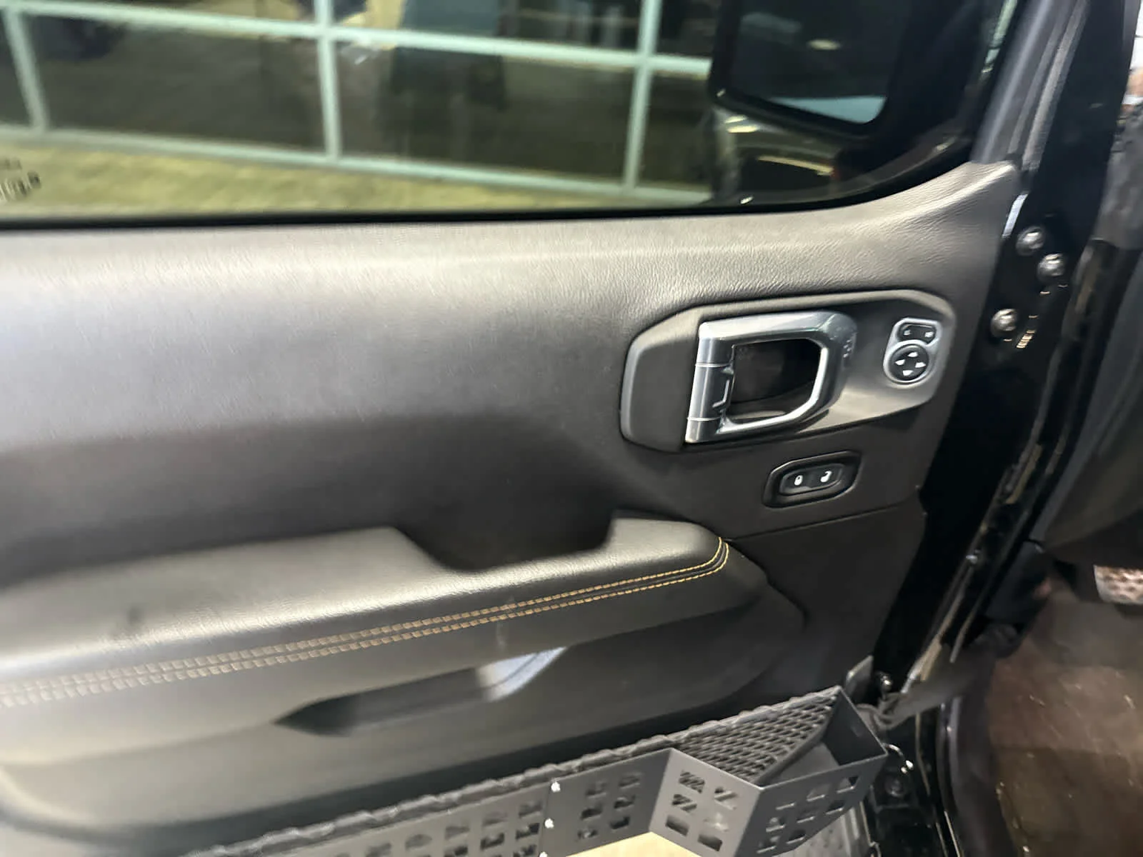 Used 2023 Black Clearcoat Jeep High Altitude image 16