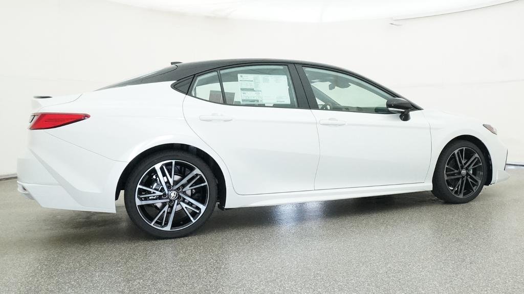 New 2026 Wind Chill Pearl with Midnight Black Metallic roof Toyota XSE image 45