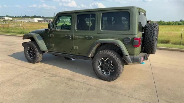 New 2023 Sarge Green Clear-Coat Exterior Paint Jeep Rubicon 4xe image 6