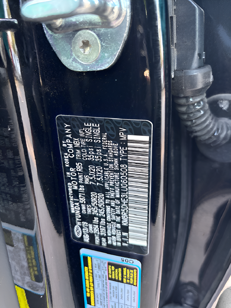 Used 2023 White GMC Denali image 60