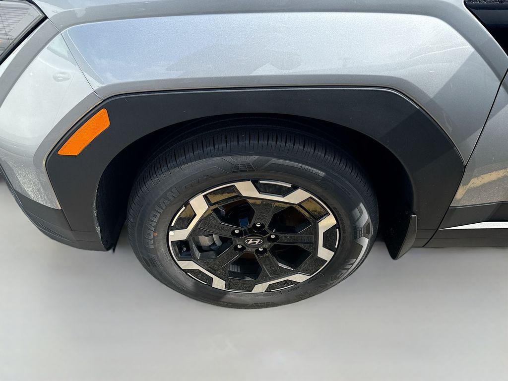 New 2026 Shimmering Silver Hyundai SEL FWD image 23