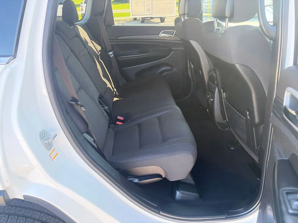 Used 2020 White Jeep Laredo E image 40