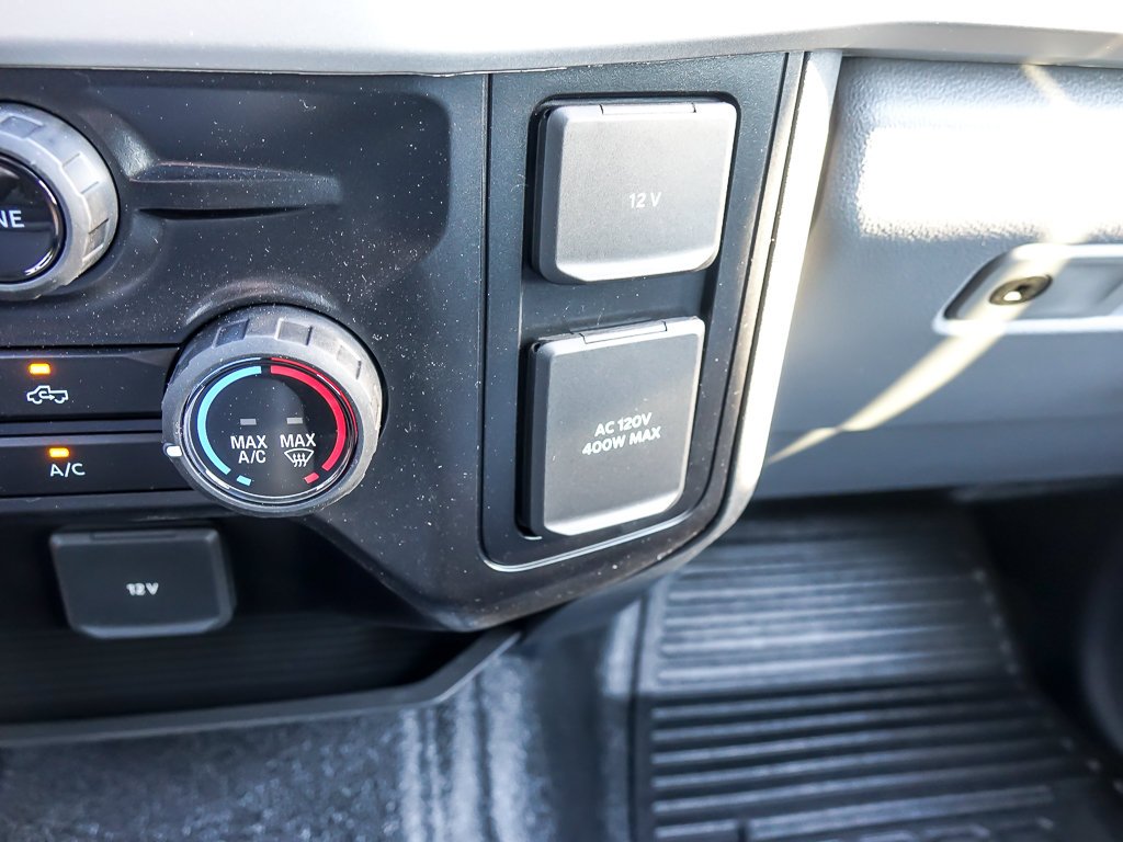 New 2026 Oxford White Ford 11' KUV image 32