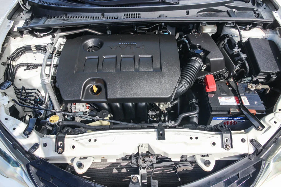 Used 2014 White Toyota S Plus image 25
