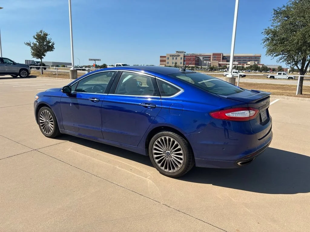 Used 2016 Blue Ford Titanium image 3