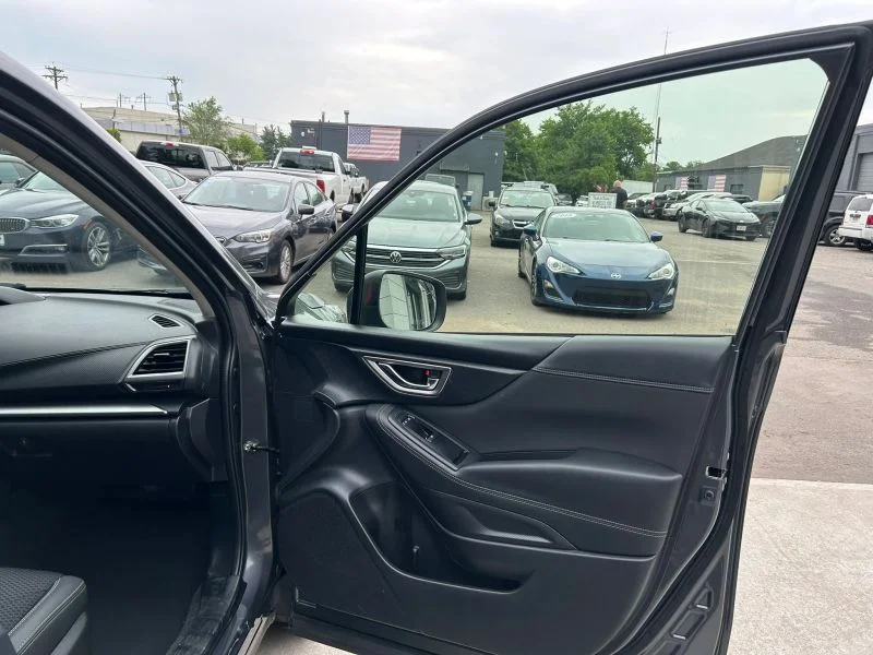 Used 2022 Gray Subaru Premium Sport Utility 4D image 18