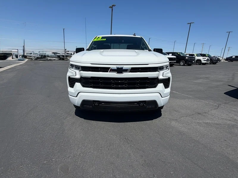 Used 2023 Summit White Chevrolet RST image 9