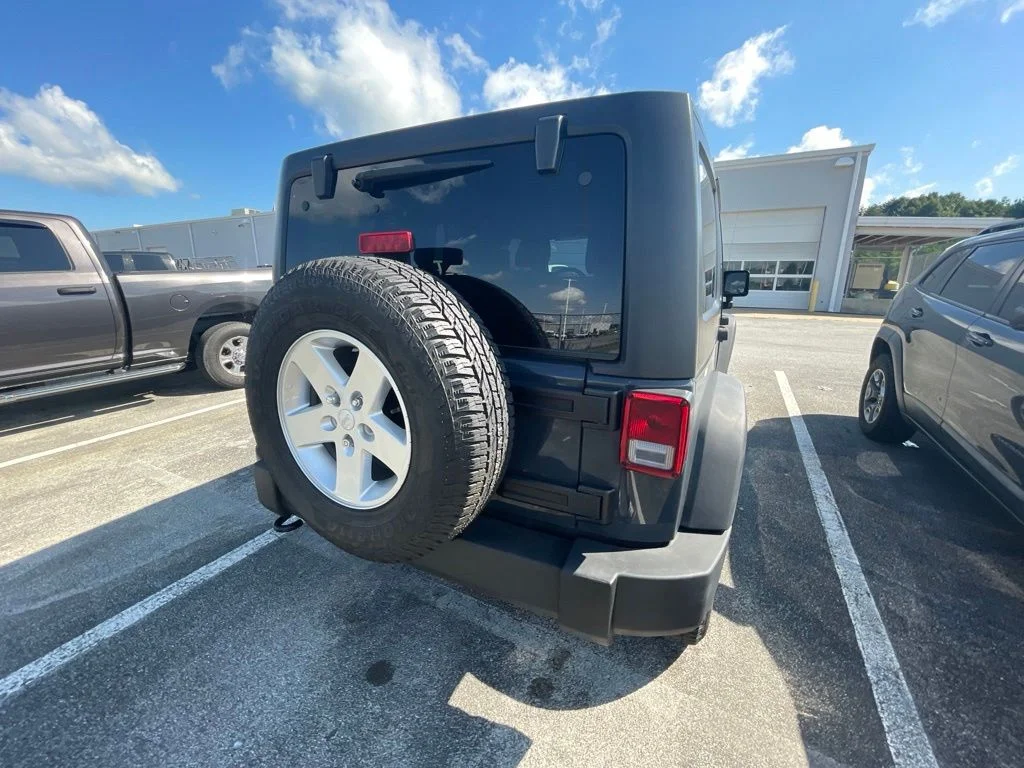 Used 2018 Black Jeep Unlimited Sport image 10