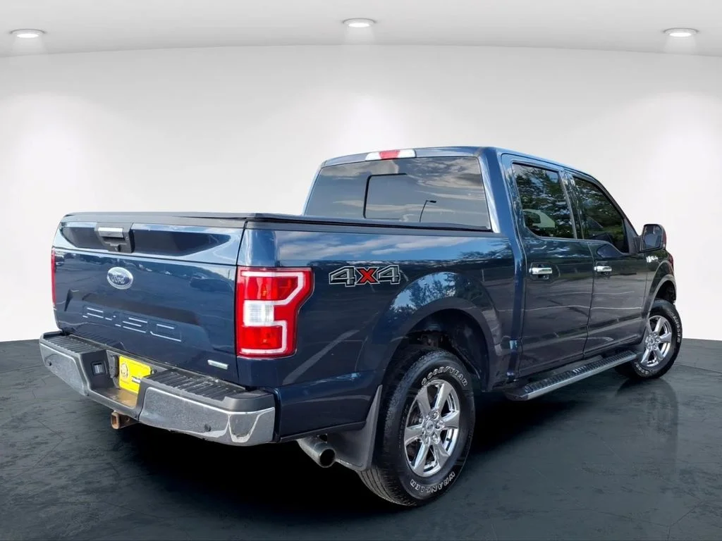 Used 2019 Blue Ford XLT image 6