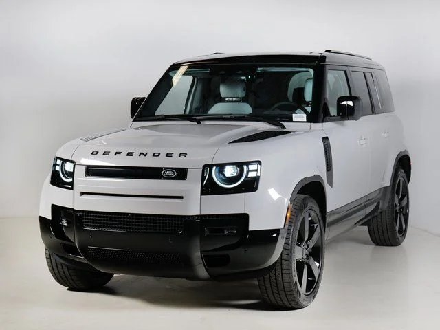 2026 Land Rover Defender 110 X-Dynamic SE P400's photo
