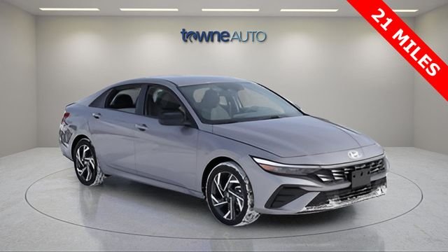 2025 Hyundai Elantra SEL - Photo 8