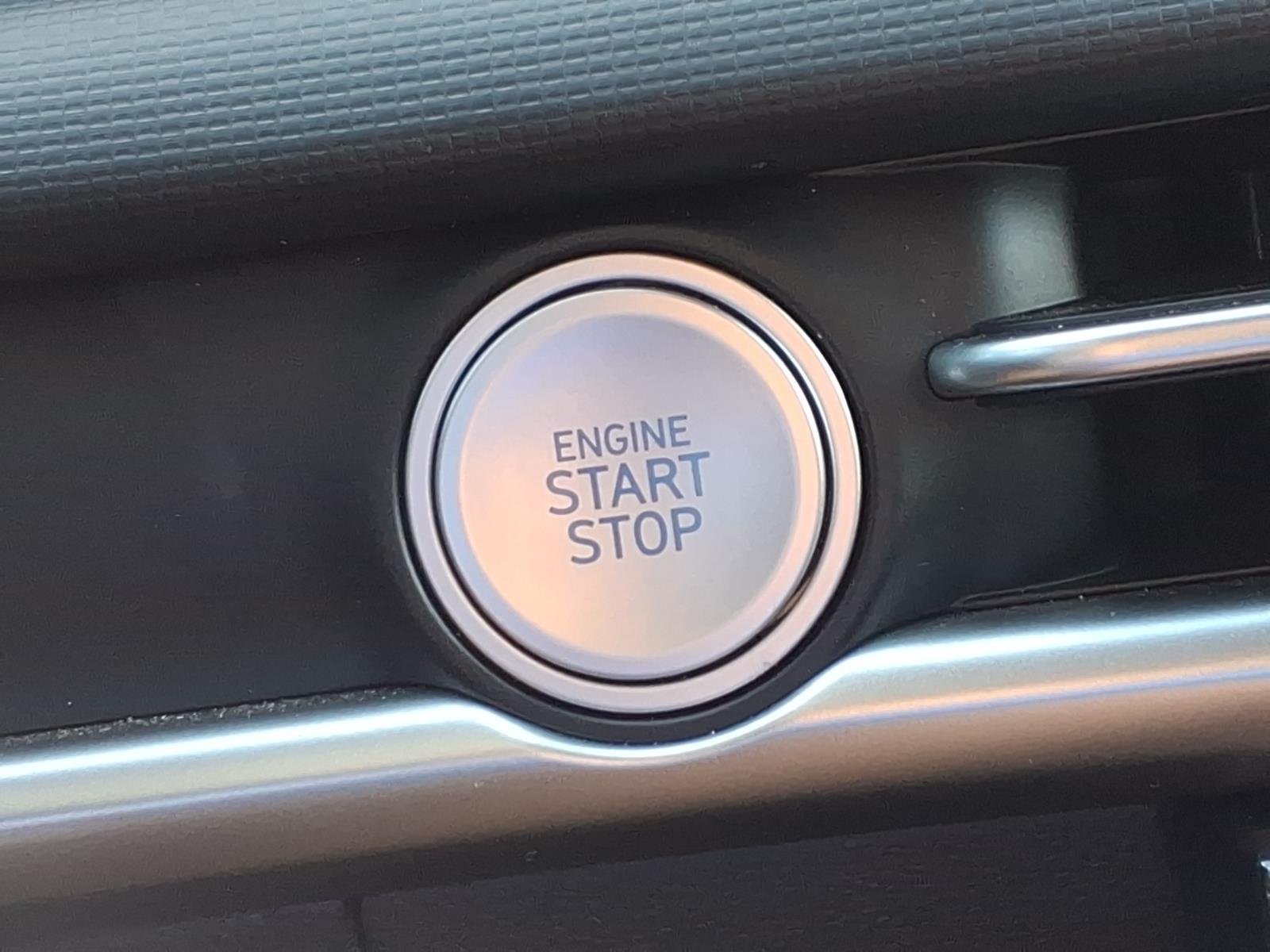 2025 Hyundai Santa Cruz SE - Photo 21