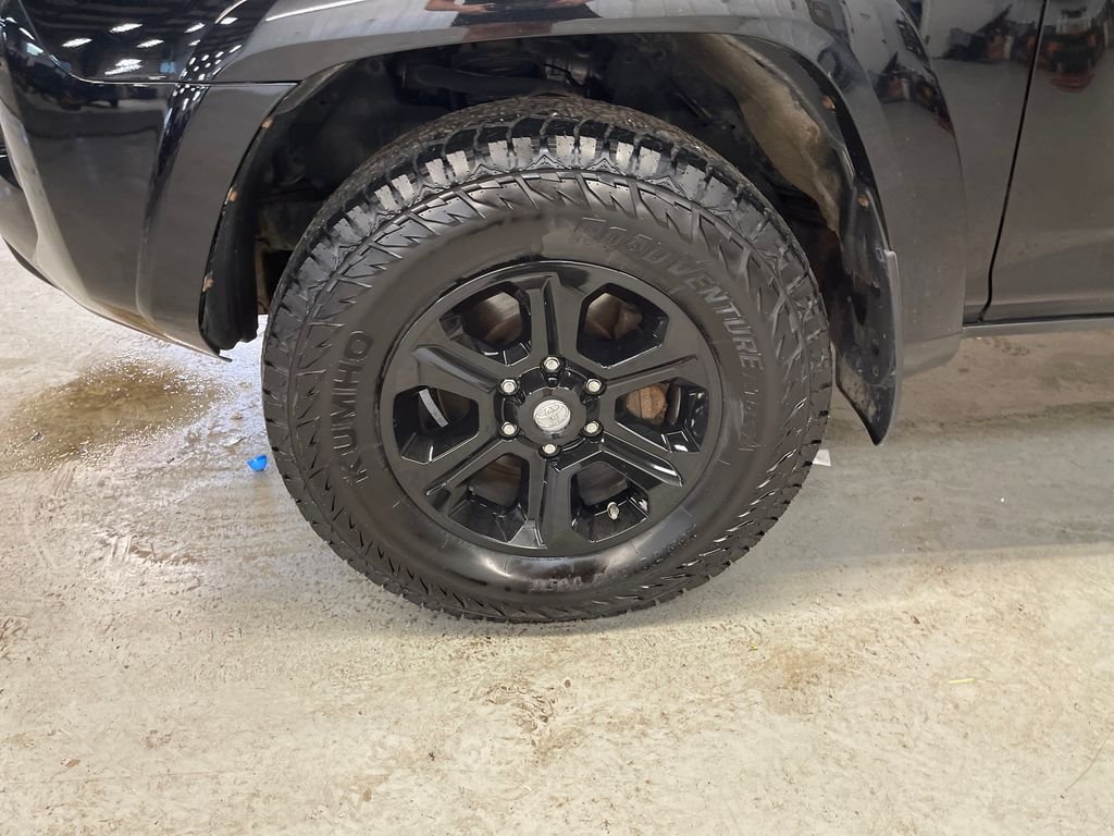 Used 2017 Black Toyota SR5 Premium image 11