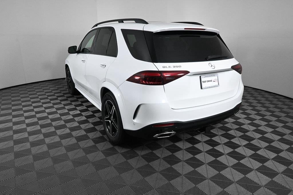 New 2026 MANUFAKTUR Moonlight White Metallic Mercedes-Benz GLE 350 image 5