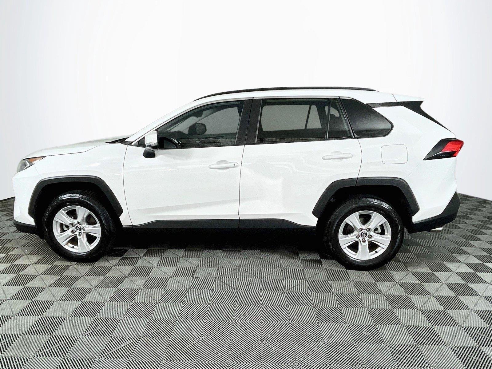 Used 2021 Super White Toyota XLE image 4