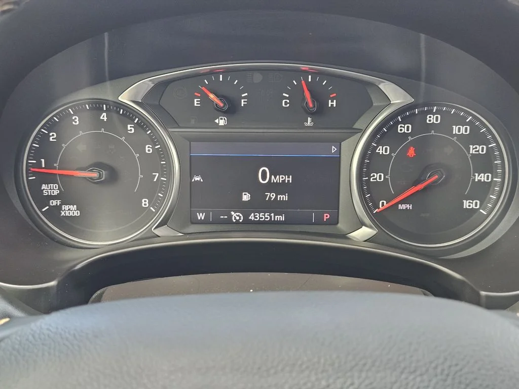 Used 2024 Silver GMC AT4 image 17