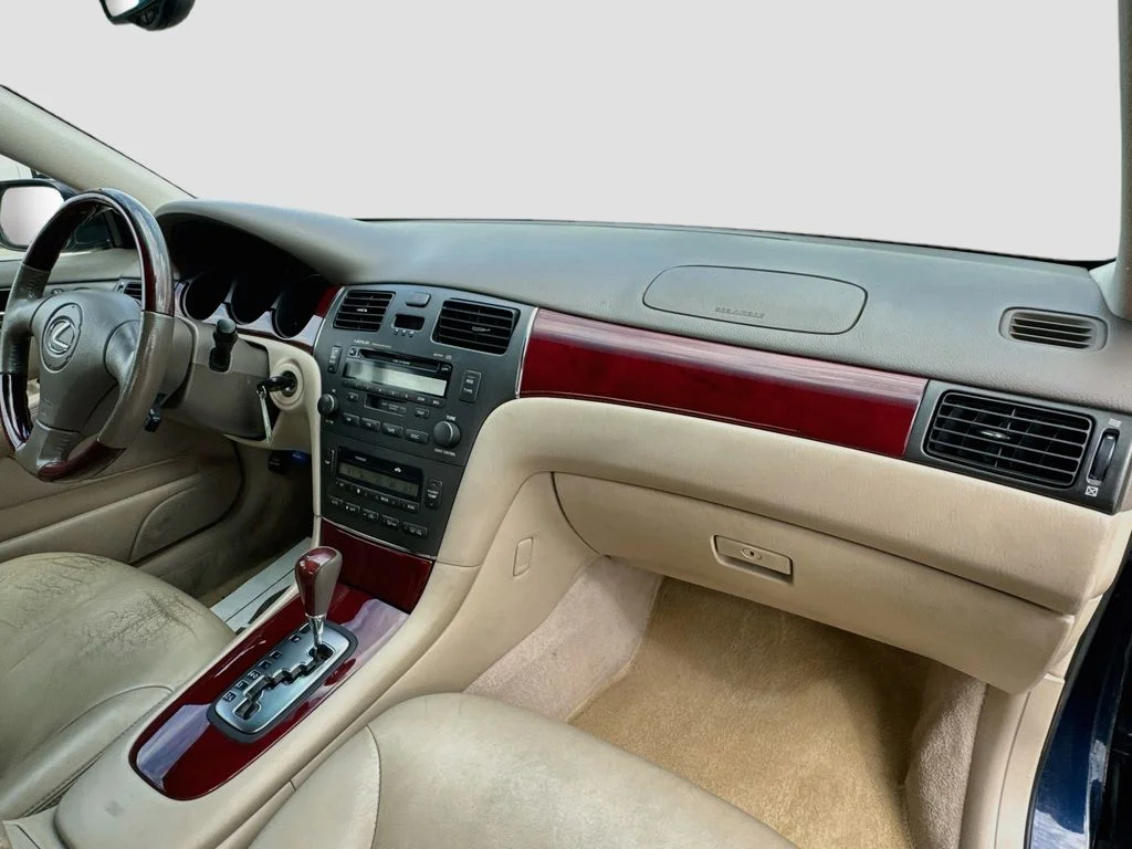 Used 2003 Blue Lexus 300 image 33