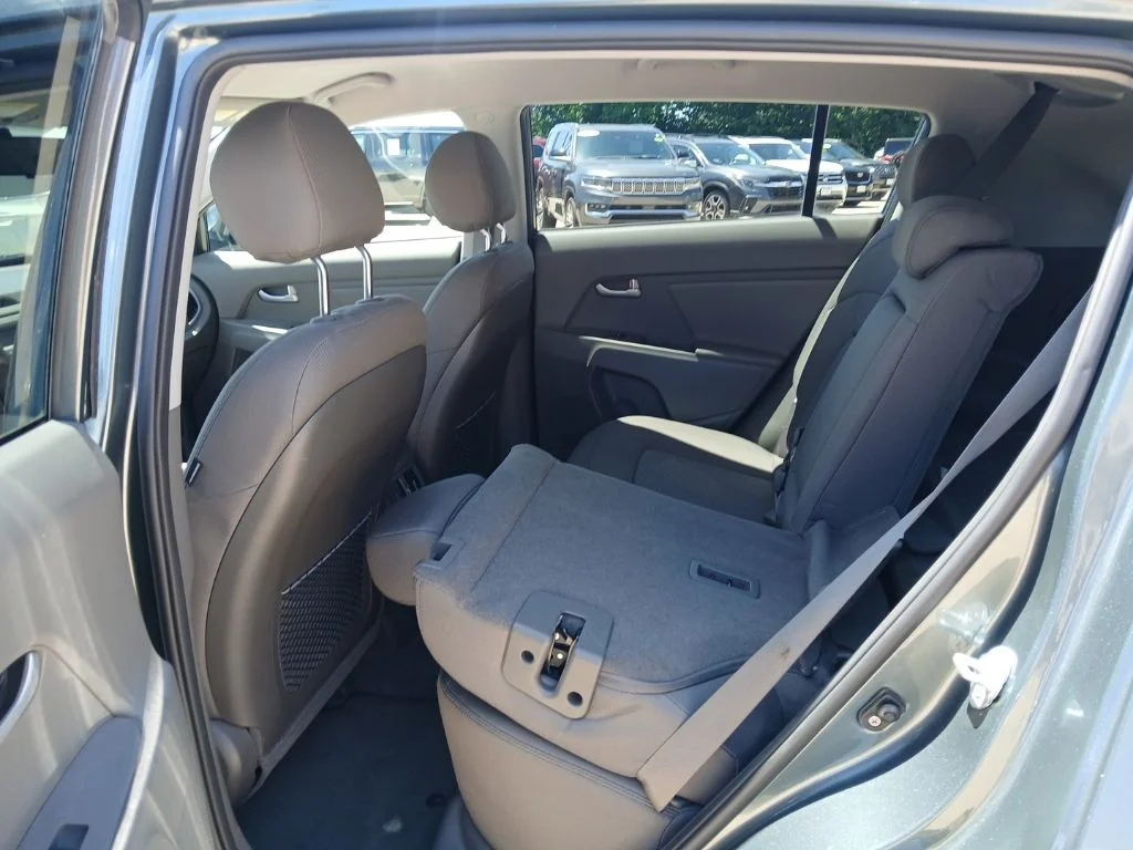 Used 2014 Green Kia LX image 6