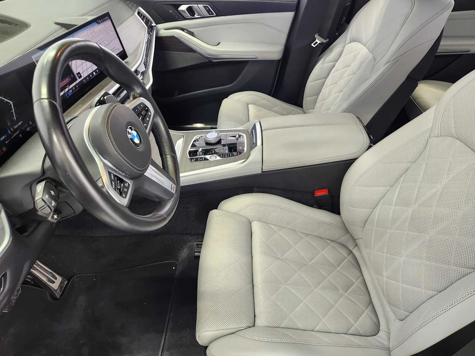 Certified Used 2024 Alpine White BMW xDrive40i image 8