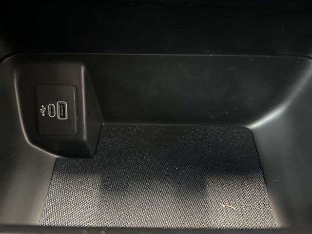 New 2026 Agate Black Metallic Ford XLT image 42