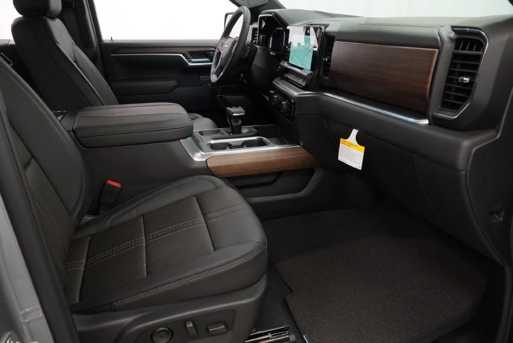 New 2026 Sterling Gray Metallic Chevrolet High Country image 29