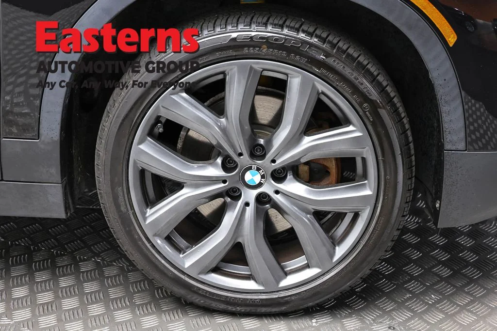 Used 2018 Black BMW xDrive28i image 27