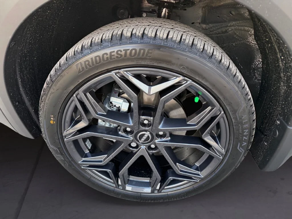 New 2027 Gray Nissan SR image 9