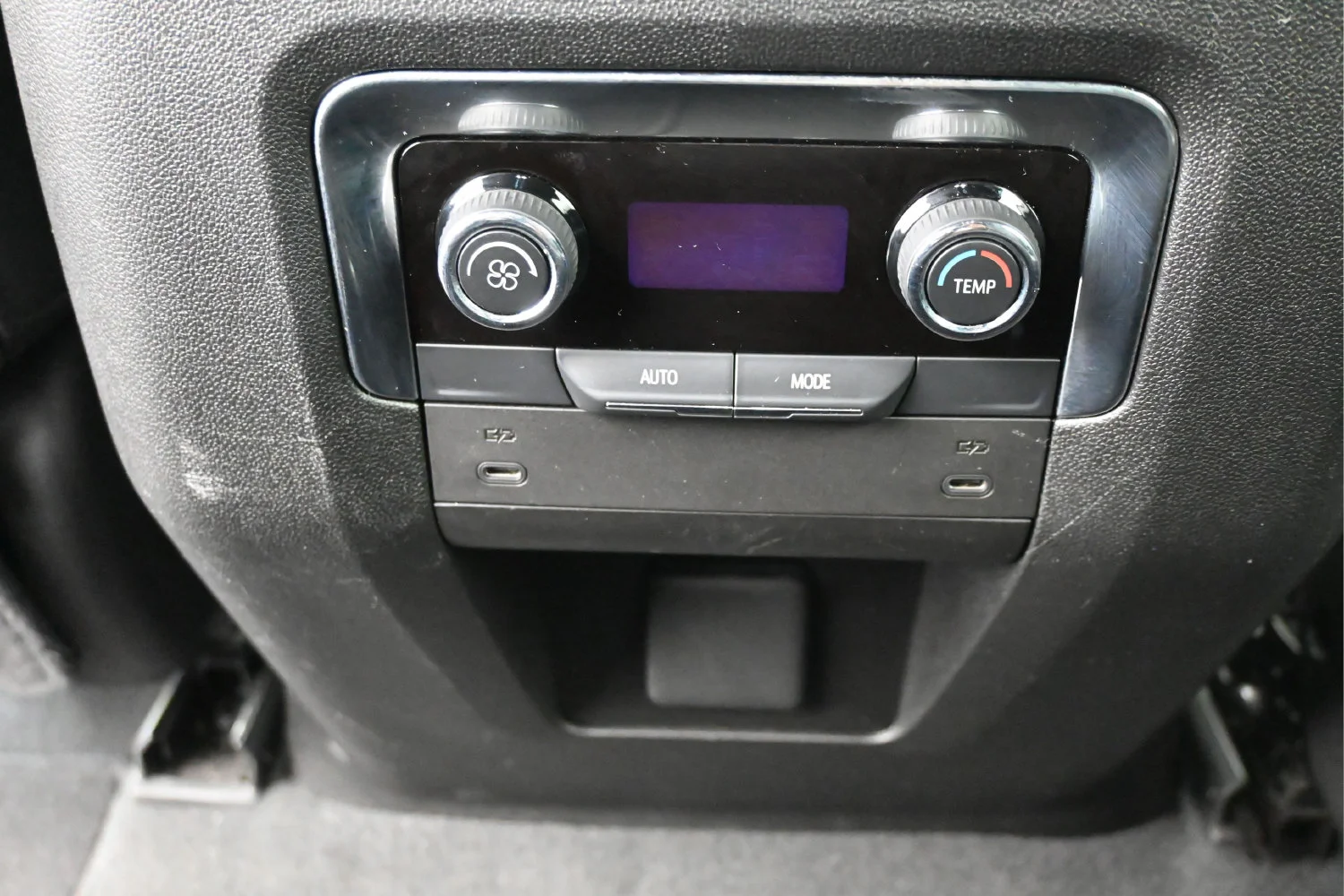 Used 2025 Summit White Chevrolet LT image 16