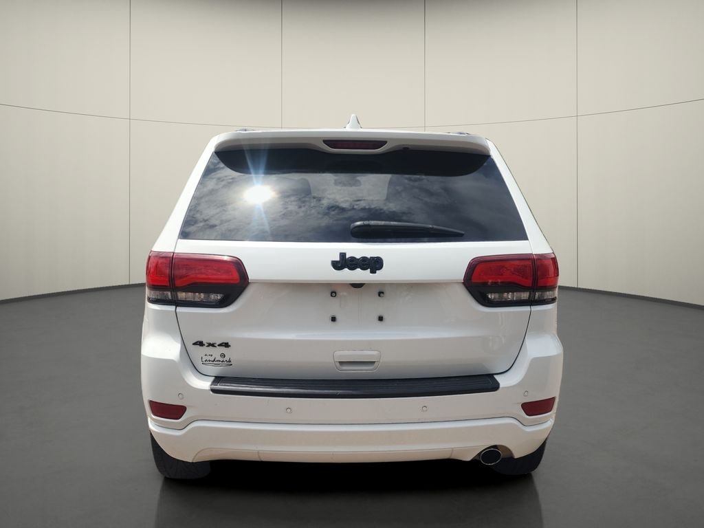 Used 2021 White Jeep Laredo X image 6