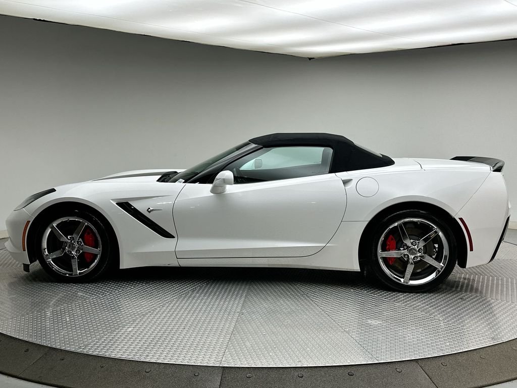 Used 2014 Arctic White Chevrolet Base image 10