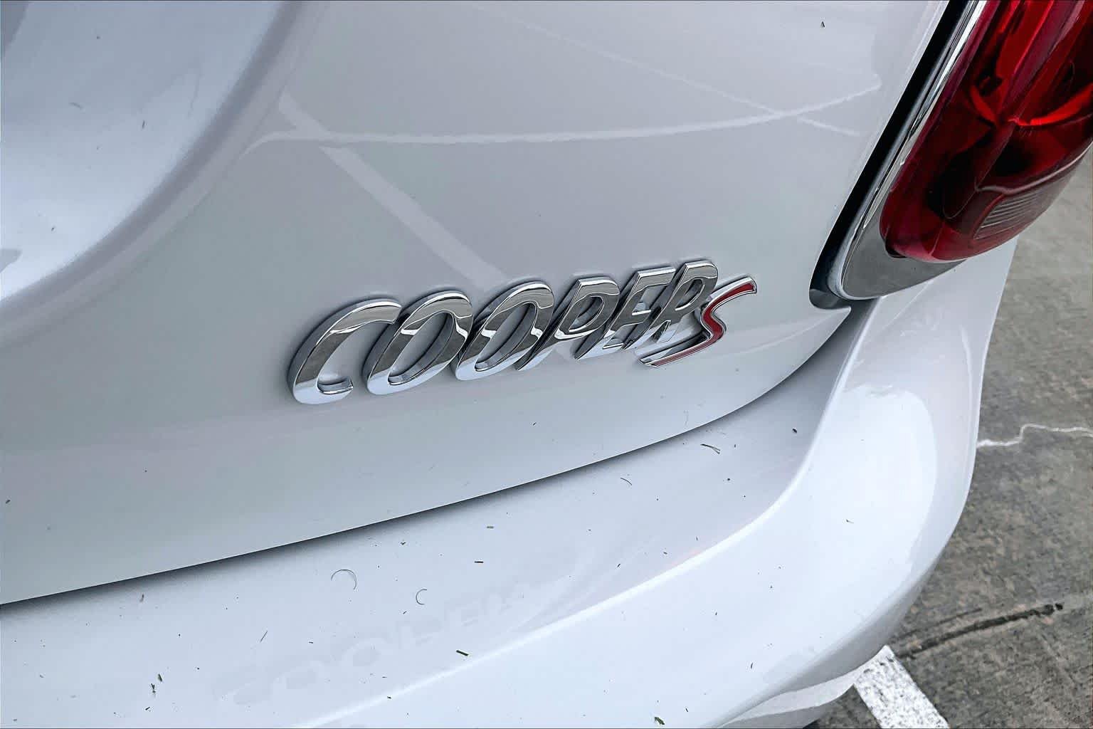 Used 2024 Nanuq White Metallic MINI Cooper S image 9