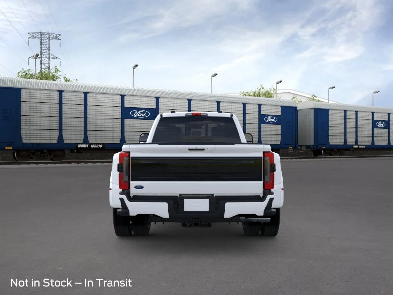 New 2026 Star White Metallic Tri-Coat Ford Platinum image 5