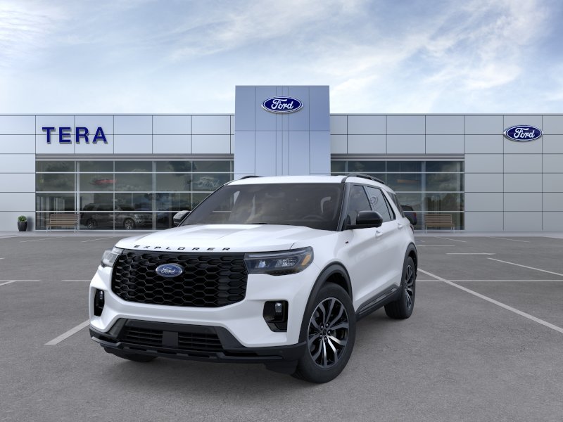 New 2026 Star White Metallic Tri-Coat Ford ST-Line image 25