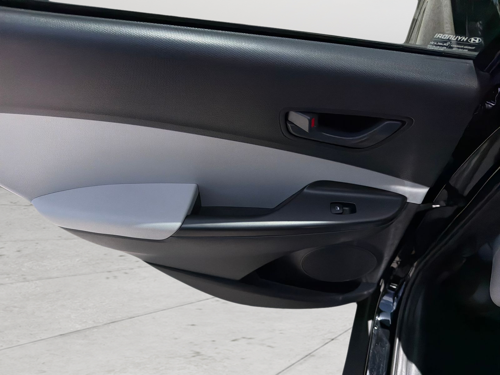 Used 2023 Abyss Black Hyundai SEL image 31