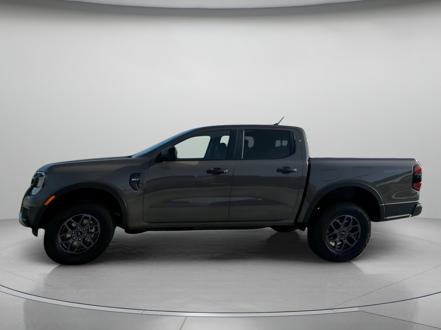 New 2026 Marsh Gray Ford XLT image 13