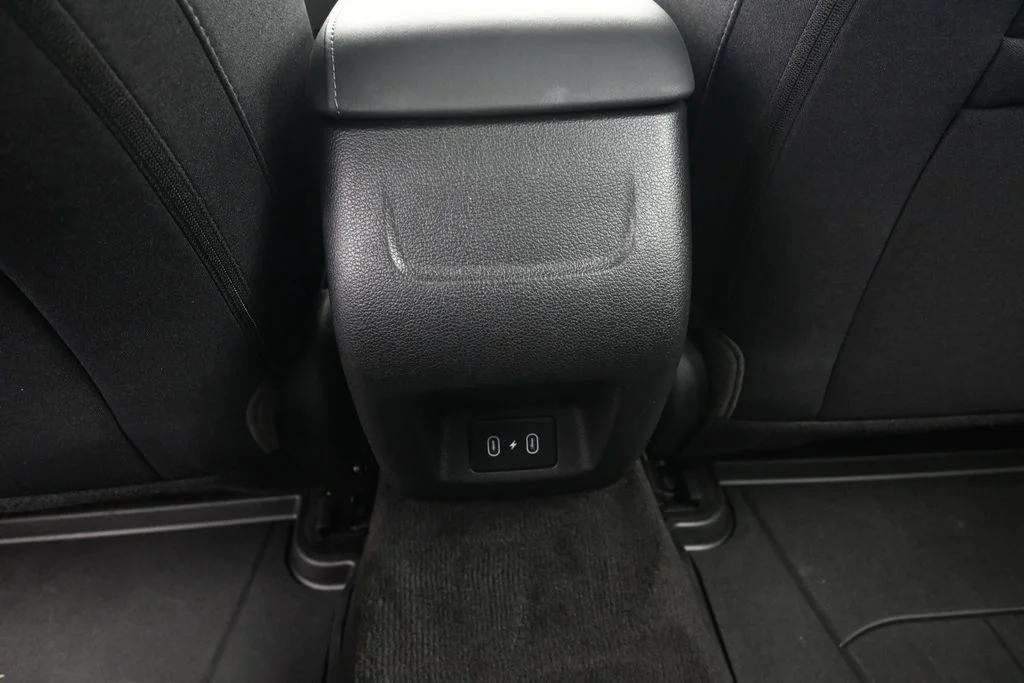 Certified Used 2025 White Hyundai SEL image 21