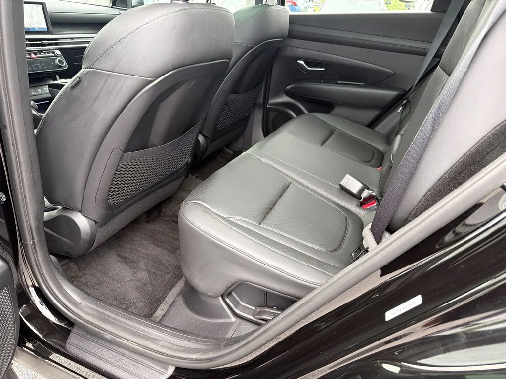 Used 2025 Gray Hyundai SEL Convenience image 21