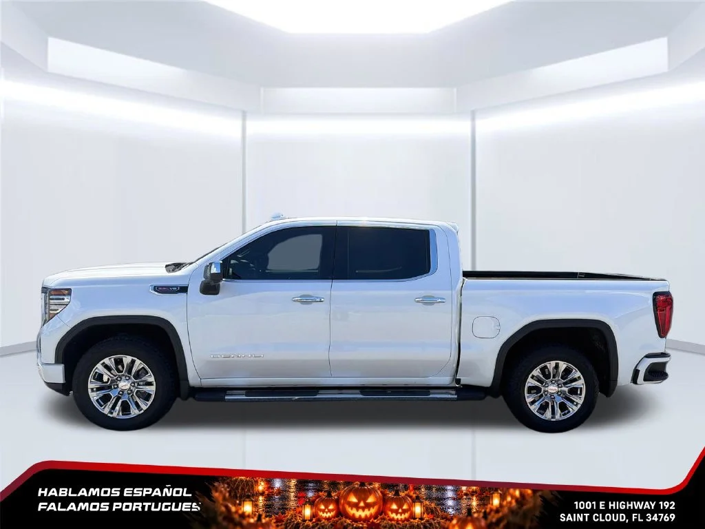 Used 2025 White Frost Tricoat GMC Denali image 2