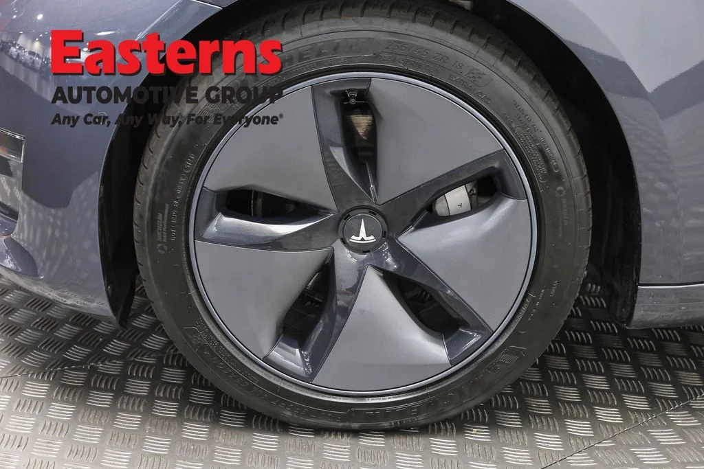 Used 2018 Gray Tesla Long Range image 26