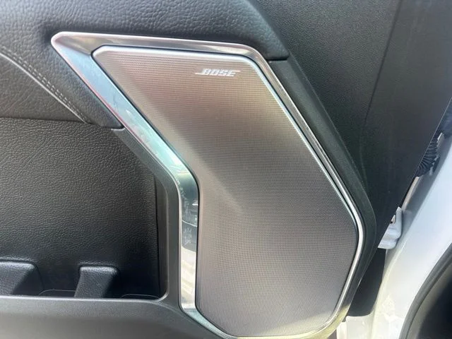 Used 2024 White GMC Denali image 15