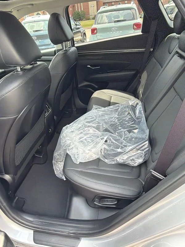 Used 2023 Silver Hyundai SEL image 17