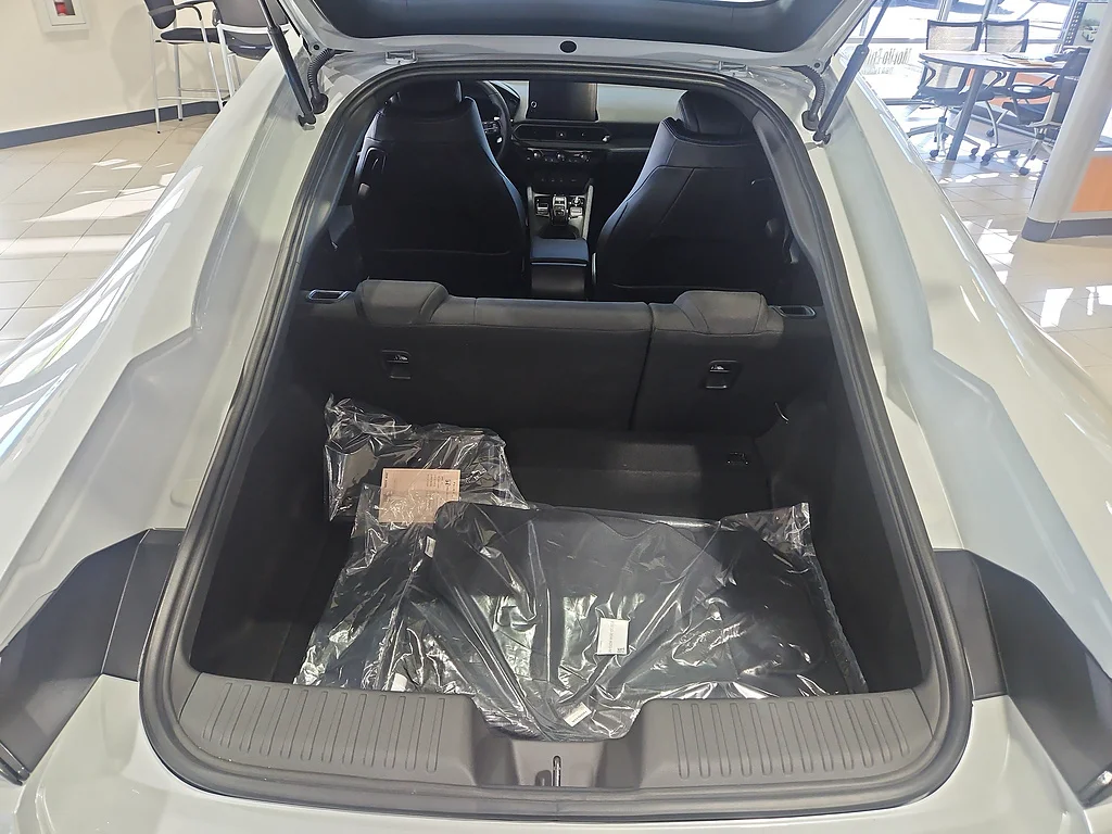 New 2026 Winter Frost Pearl Honda Hybrid image 9