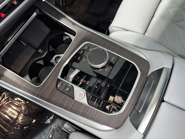 New 2026 Alpine White BMW sDrive40i image 19