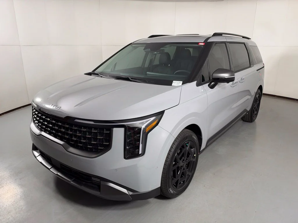 New 2027 Ceramic Silver Kia SX image 4