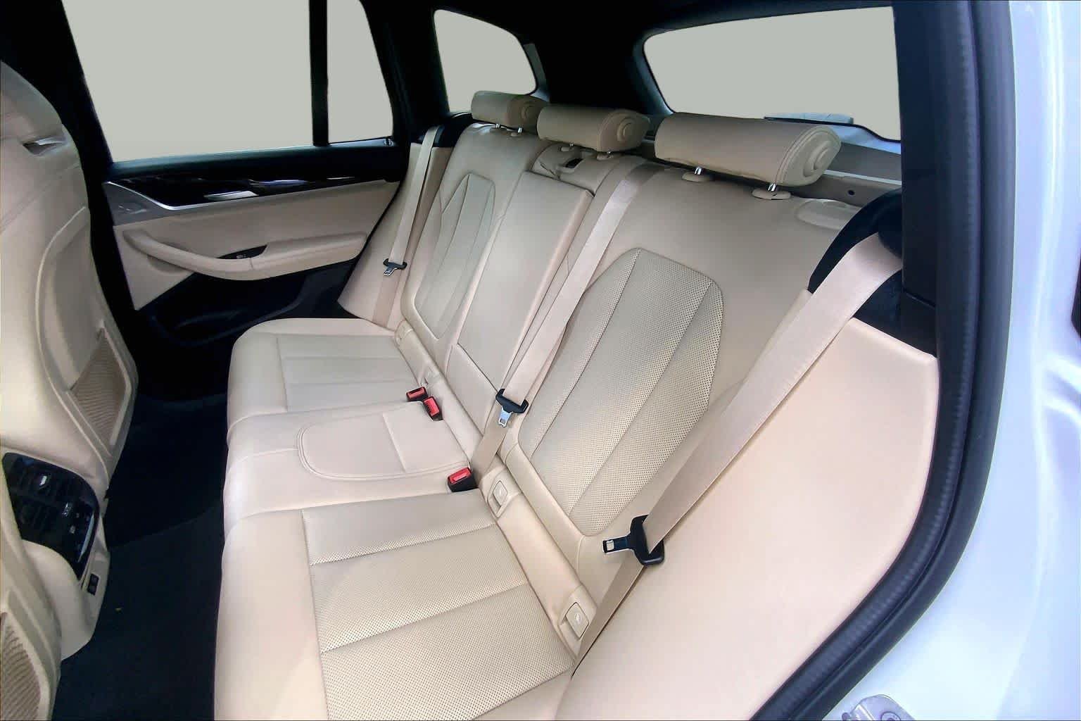 Used 2022 Mineral White Metallic BMW xDrive30i image 20