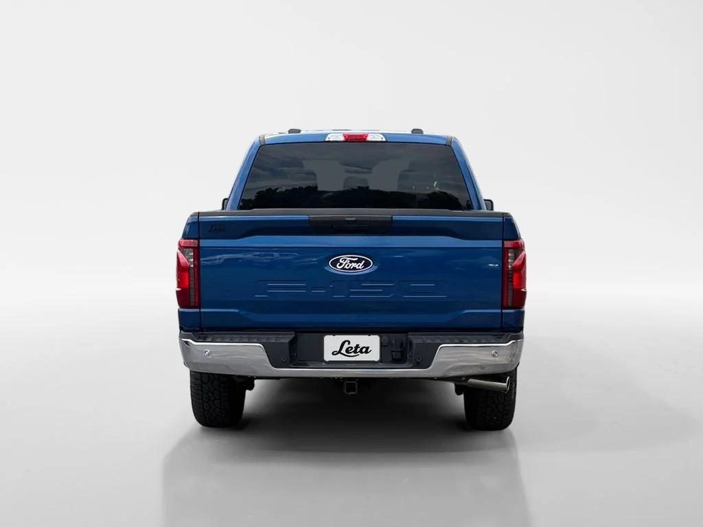Used 2025 Blue Metallic Ford XLT image 5