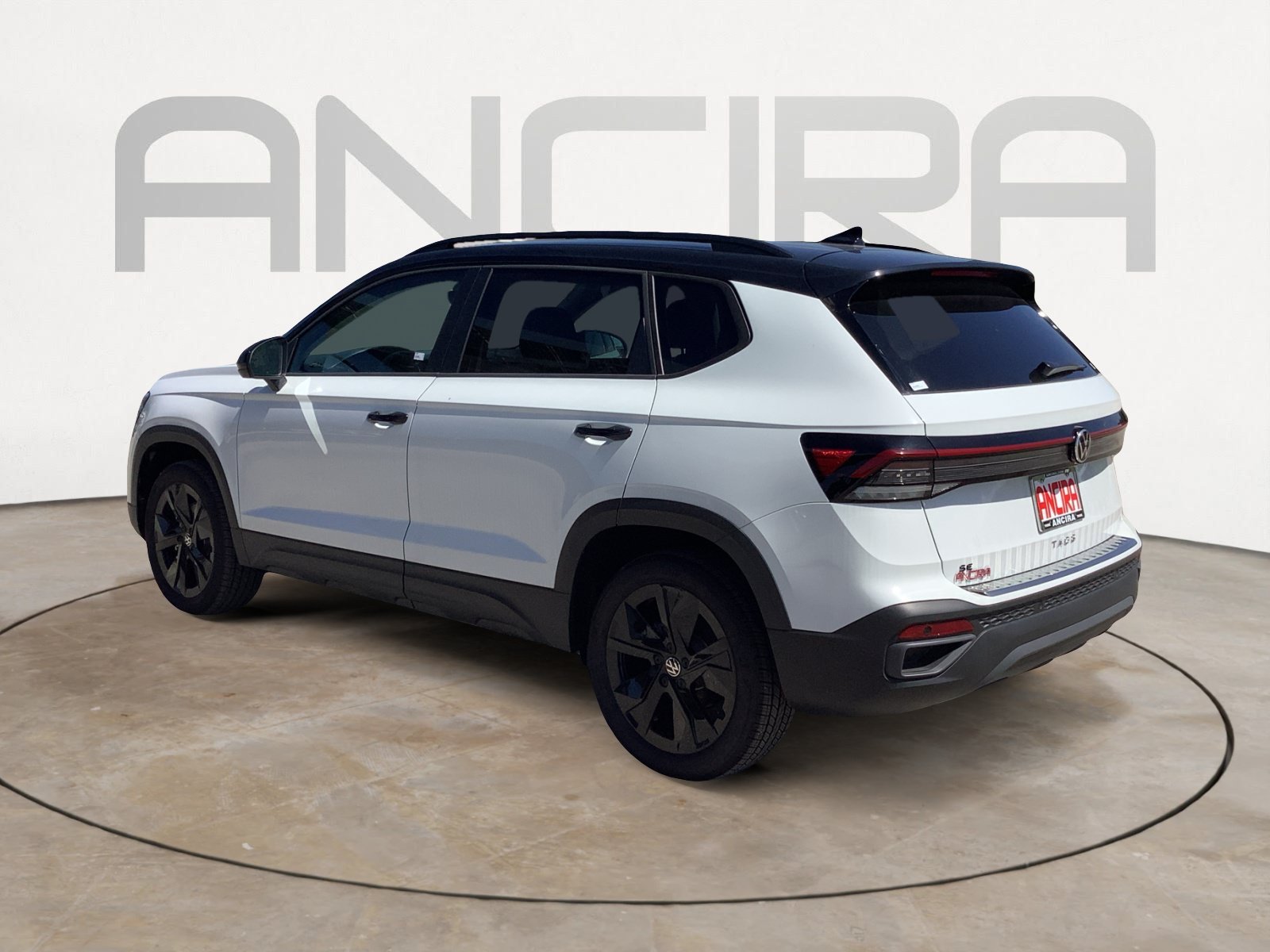 New 2026 Pure White w/Deep Black Roof Volkswagen SE Black image 6